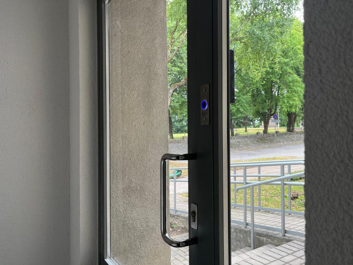 Luxuria Modern Apartments - Self Check-In Šiauliai Exterior foto